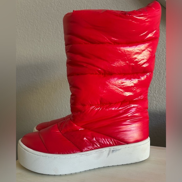 NWOT Jeffrey Campbell Snowed 2 Red retro puffer boot. Women’s 8. See photos. - Picture 3 of 9